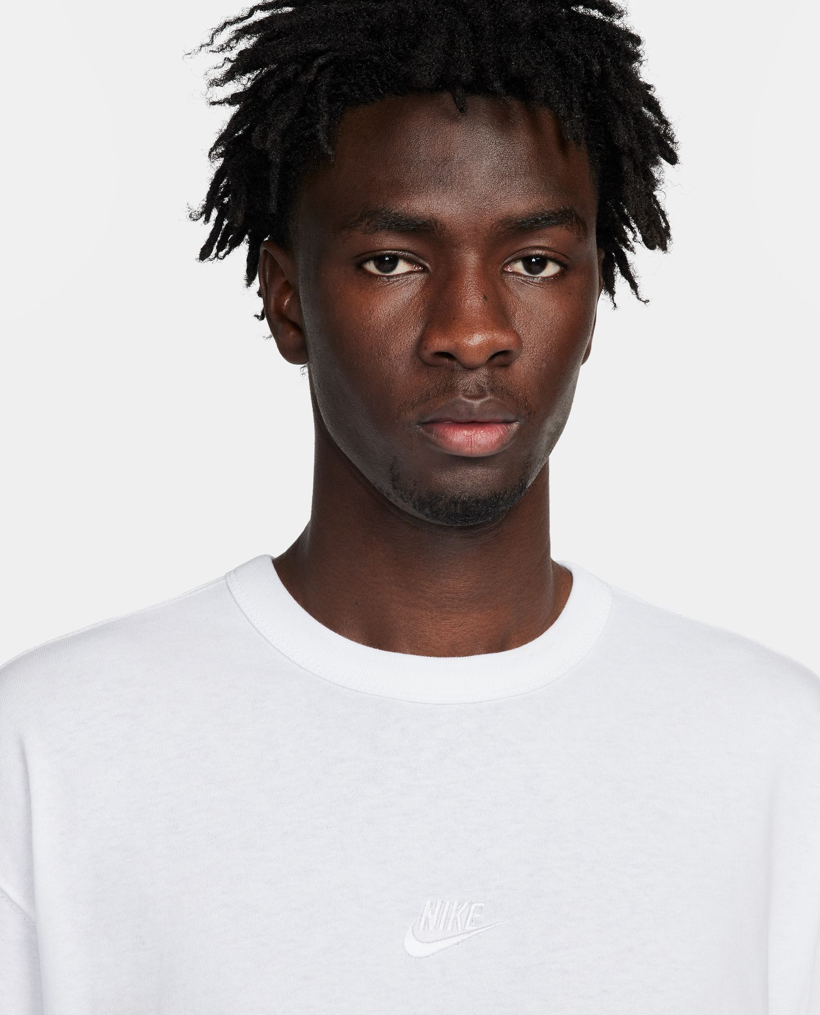 Nike Sportswear Premium Essential Tee