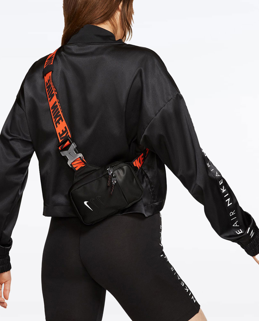 Nike Sportswear Essentials Hip Bag