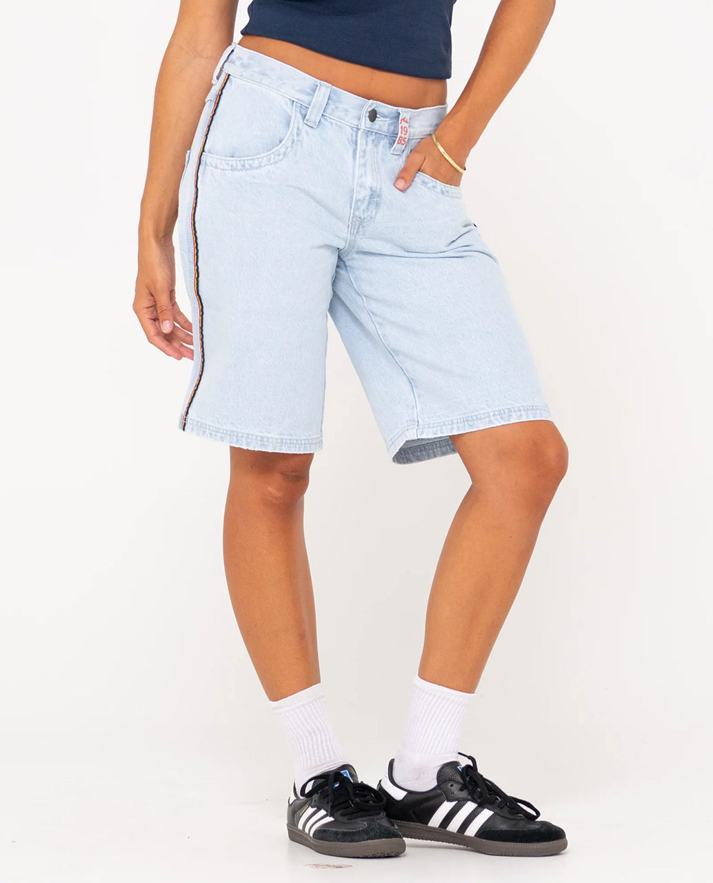 Flip Mommy Low Rise Wide Leg Short