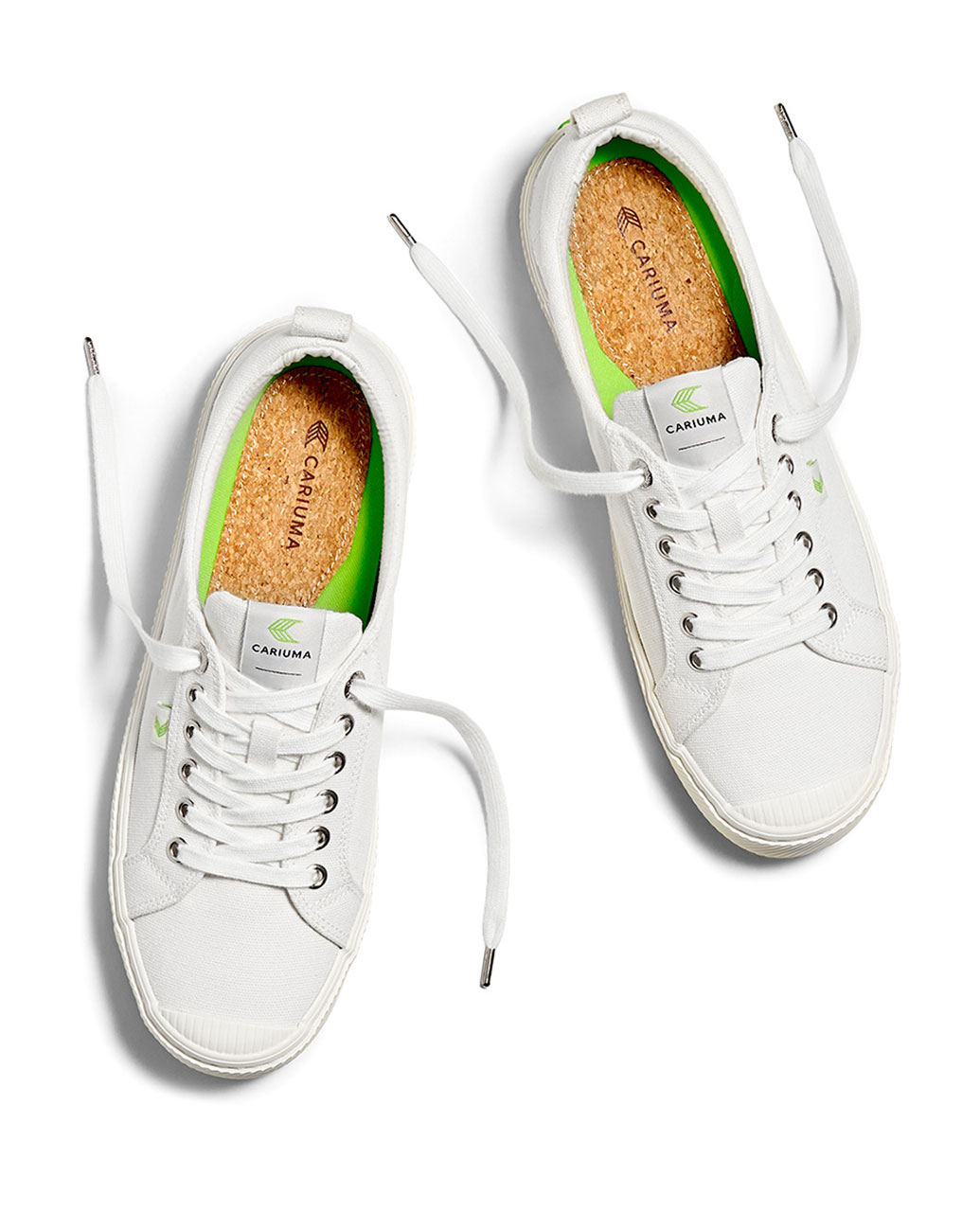 Cariuma Oca Low Canvas Off White