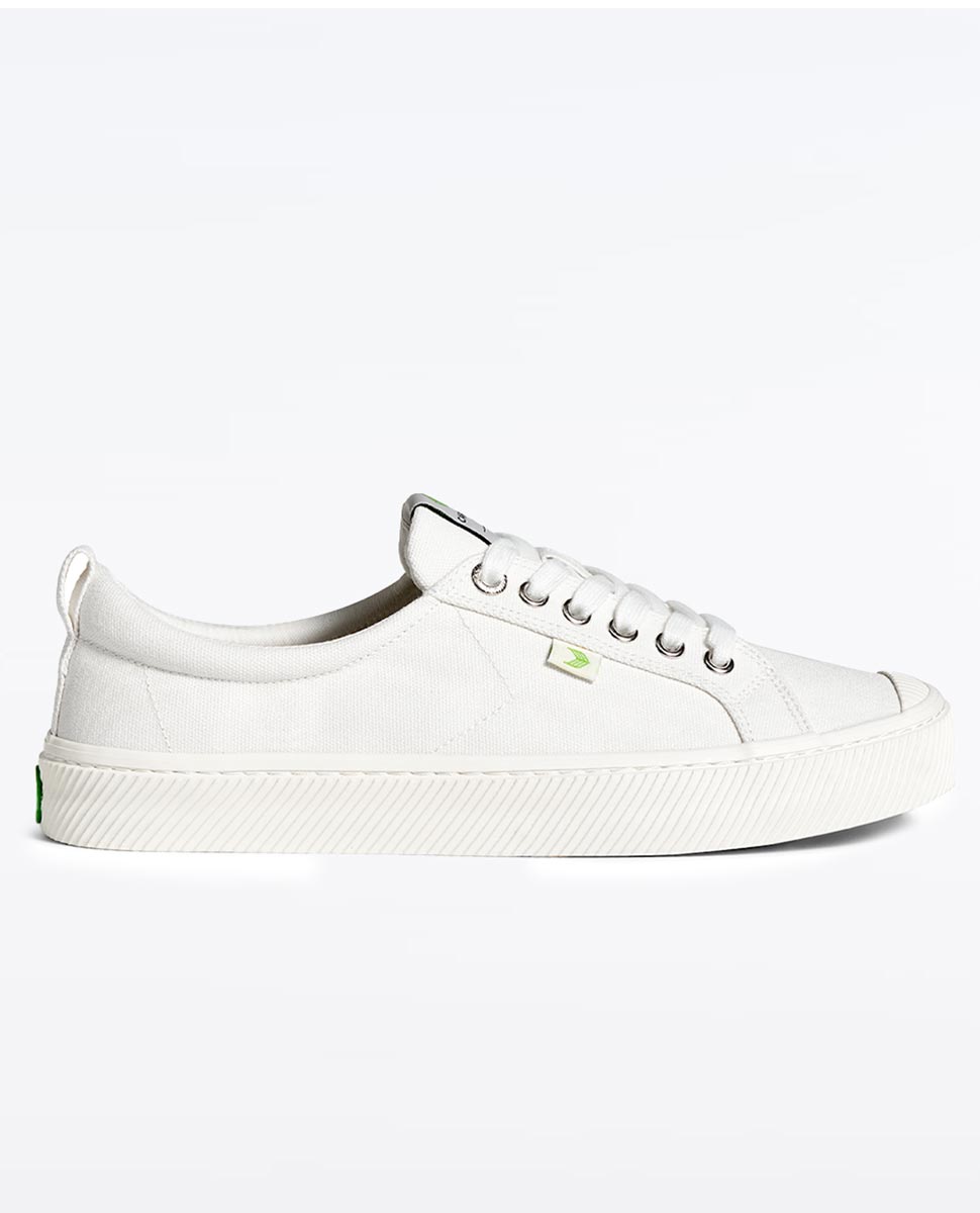 Cariuma Oca Low Canvas Off White