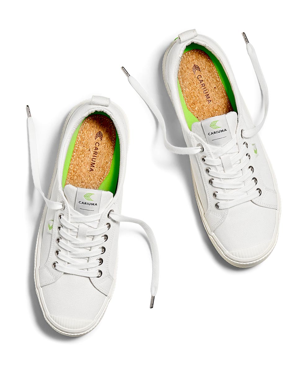 Cariuma Oca Low Canvas Off White