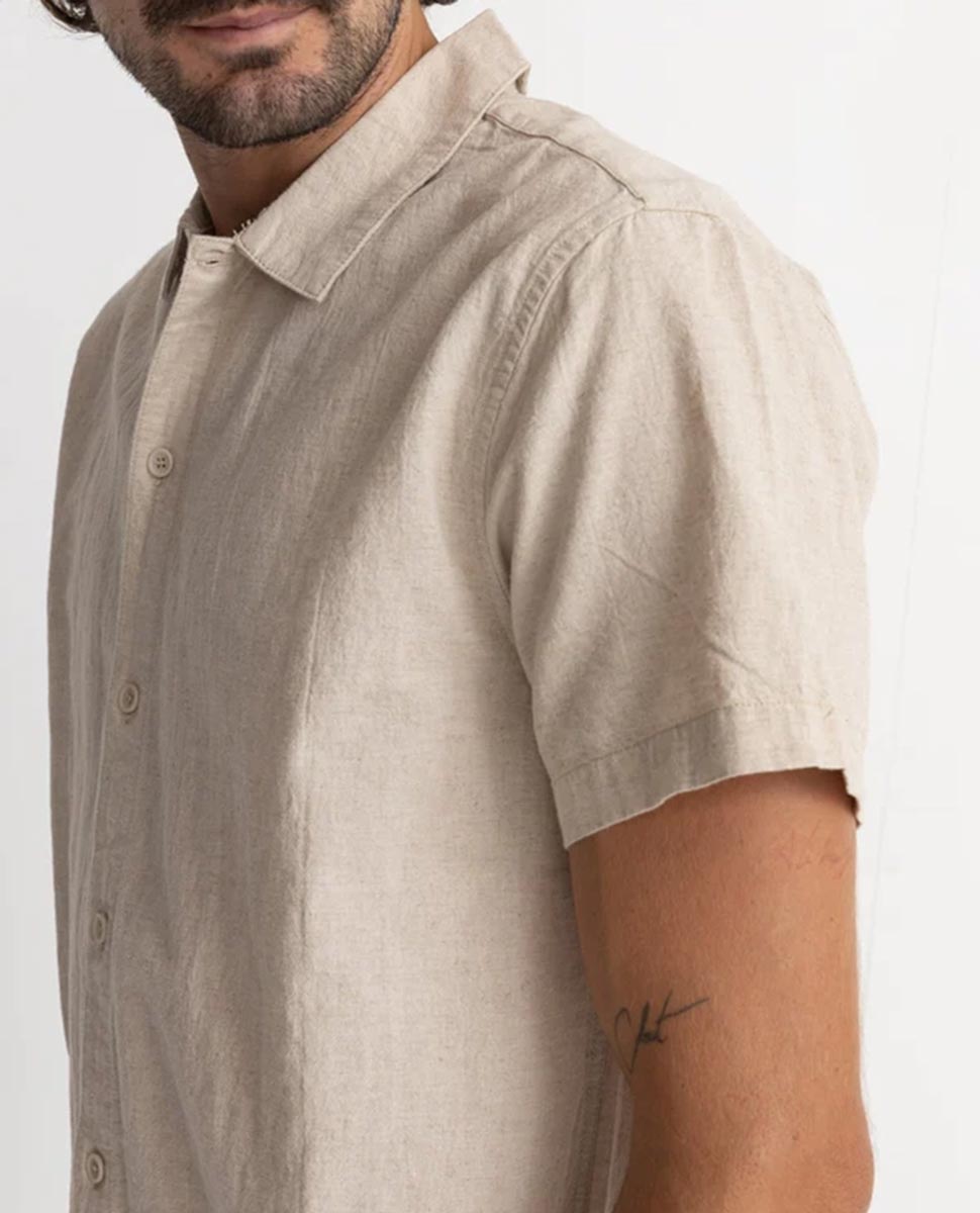 Classic LinenShort SleeveShirt