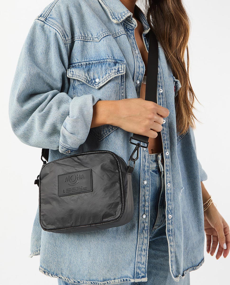 Le Tour Cross Body Monochrome