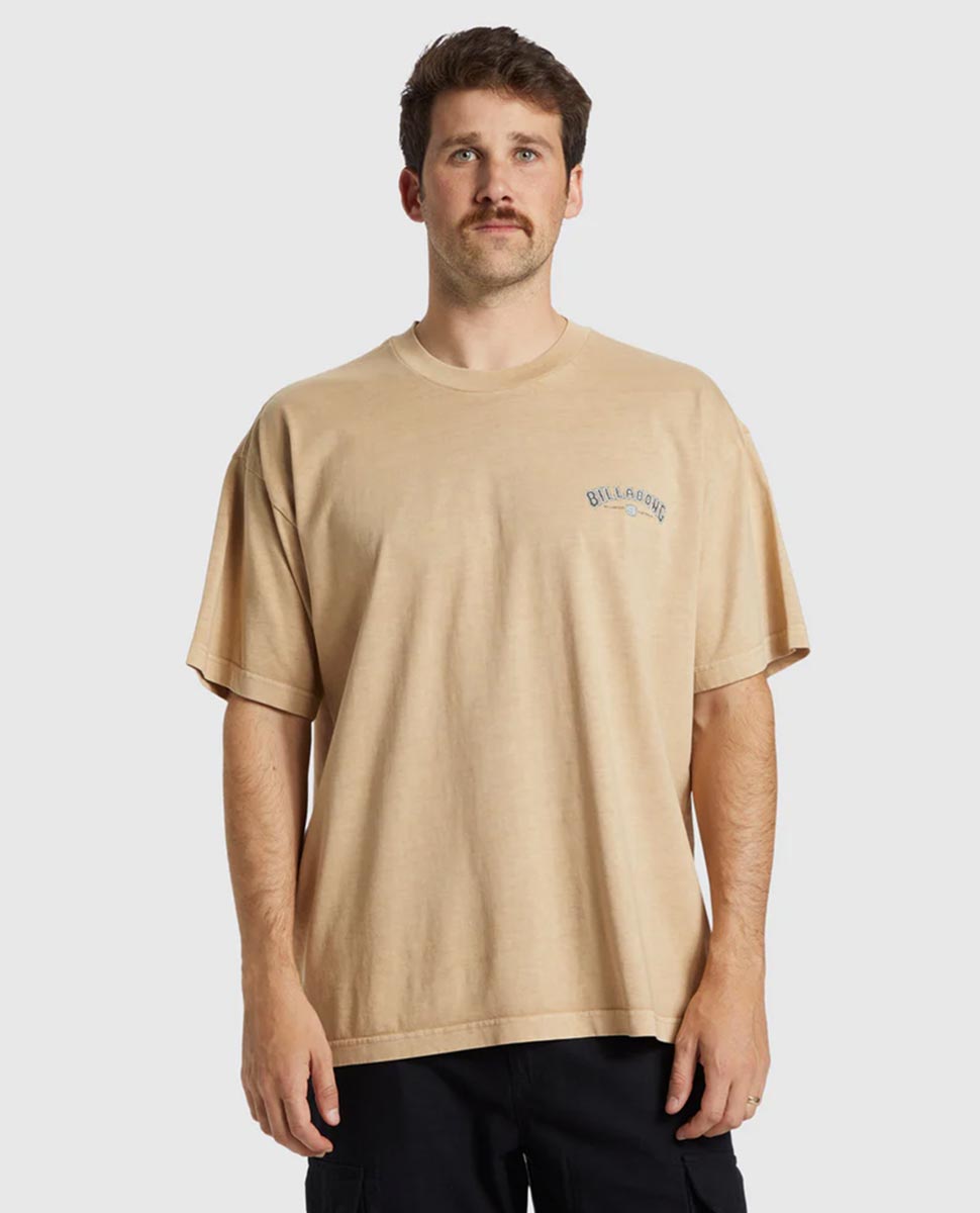 Arch Wave Tee-Hazelnut