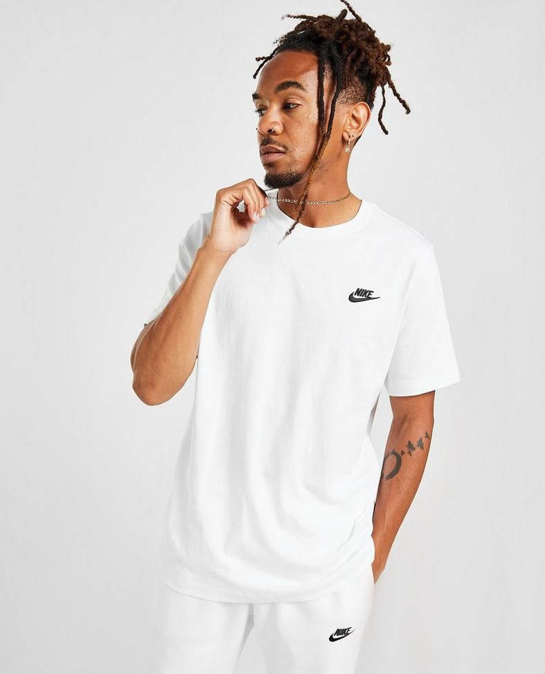 Sportswear Club Short Sleeve Tee